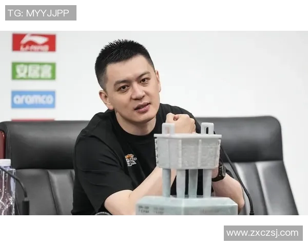 杨鸣韩德君退役后回归参加全运会，对于整个球队都是鼓舞