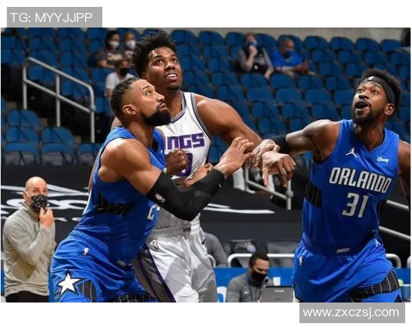 下半场轰29分&绝杀三分不中!布克26中10空砍32分 上半场9中1