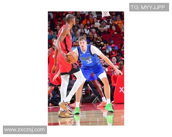 杜兰特谈弗拉格：我大学打4、5号位进联盟打2 调整初期确实不适应