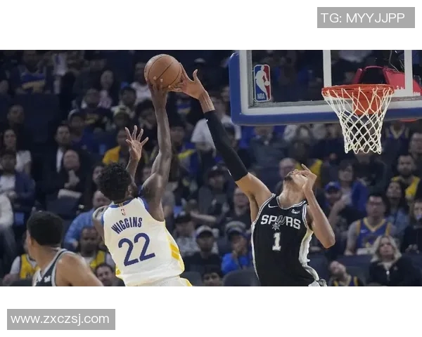 文班亚马突破暴扣斩获2+1，助马刺追至仅差3分